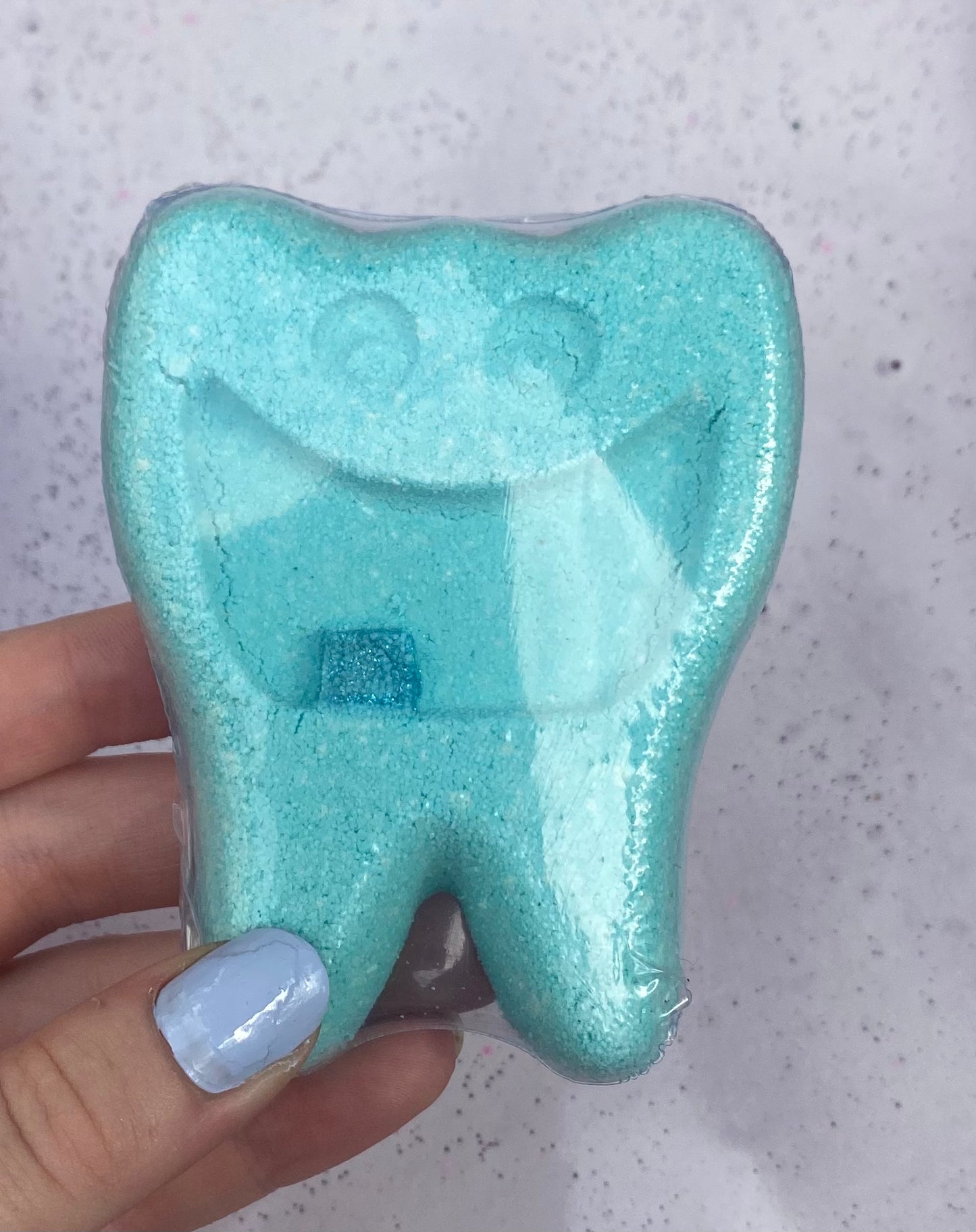 Toothy Peg Bath Bomb