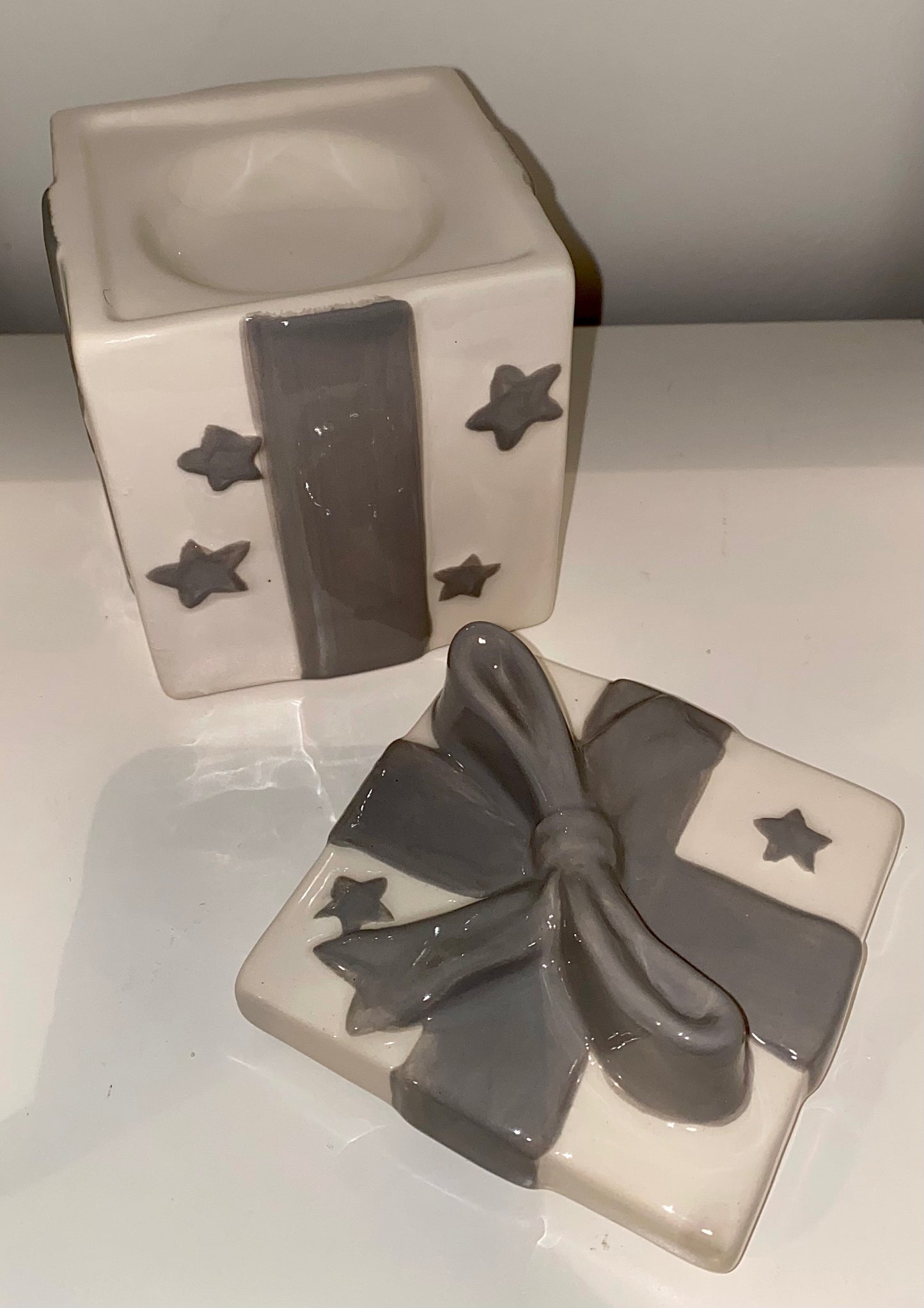 Present Wax Burner