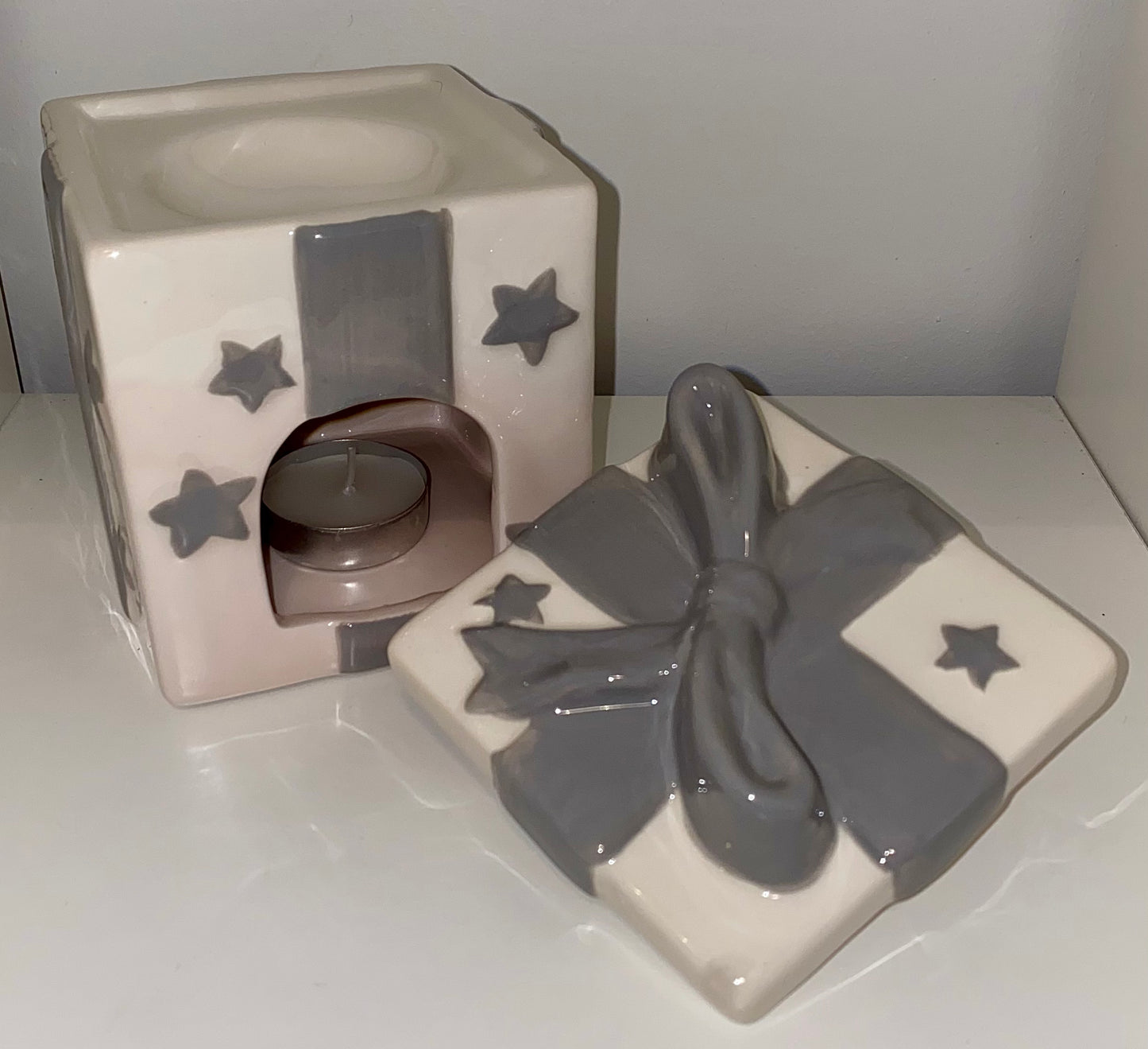 Present Wax Burner
