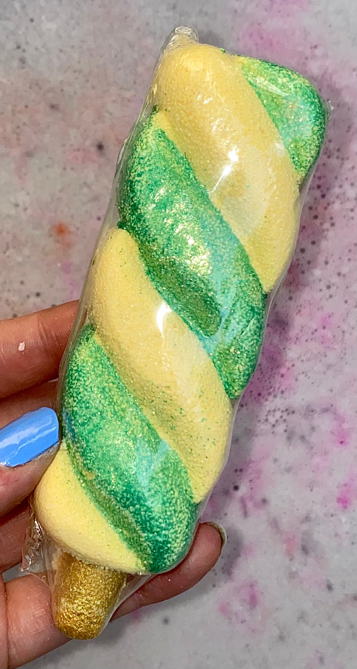Twisted Bath Bomb